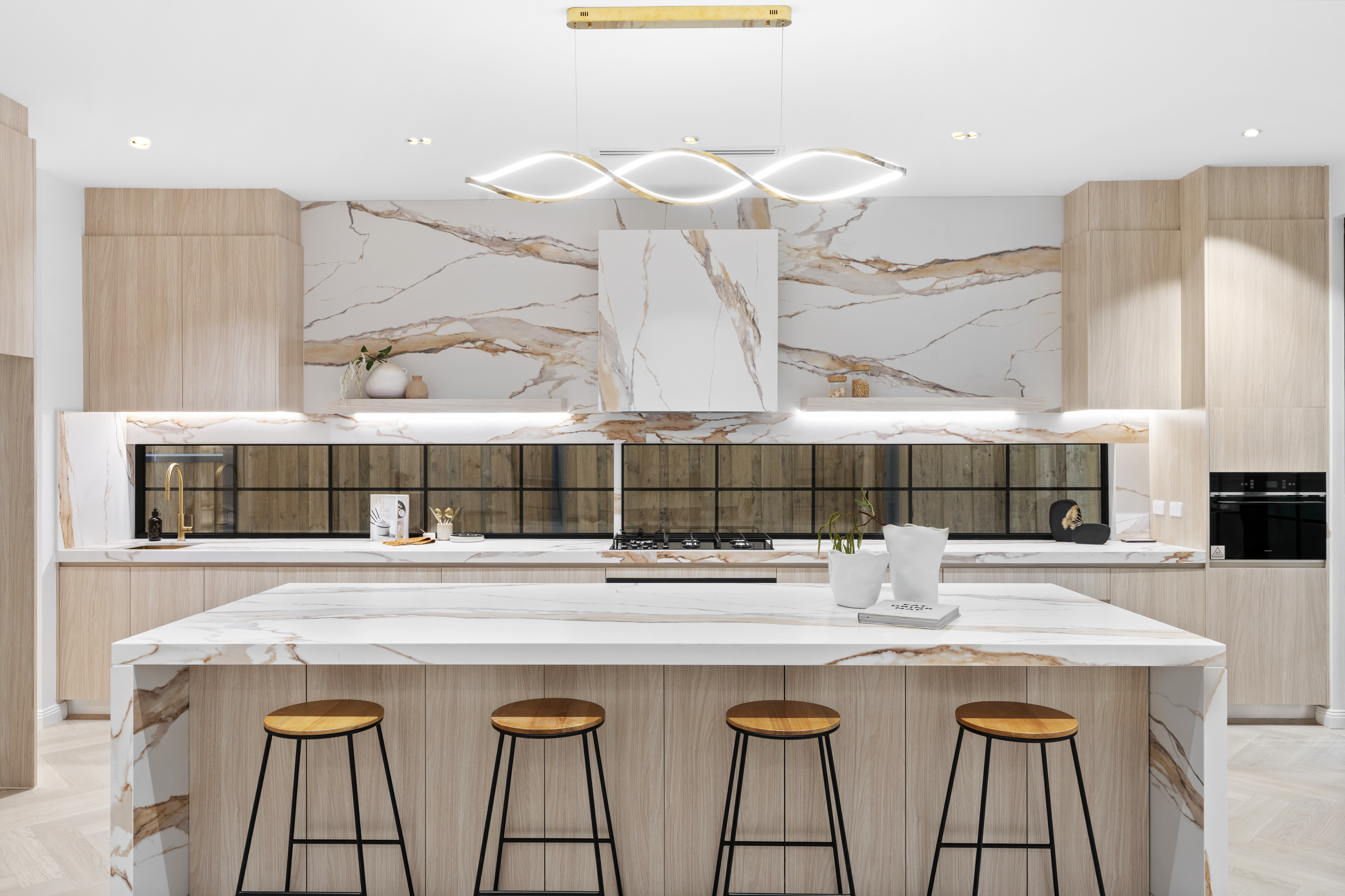 Statement Kitchen — Marble Hood & Island Bench